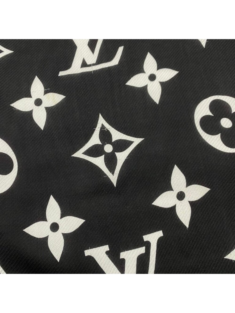 Louis Vuitton Silk Scarf Etole LV Idylle Monogram Noir Black Pink - Picture 8 of 10